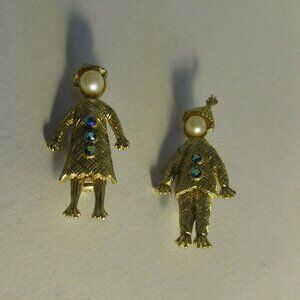Unsigned Boy & Girl Vintage SCARECROWS Rhinestone Buttons & Faux Pearl Head Cute